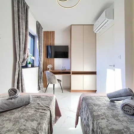 Penthouse Rosa Apartment Malinska Exterior photo