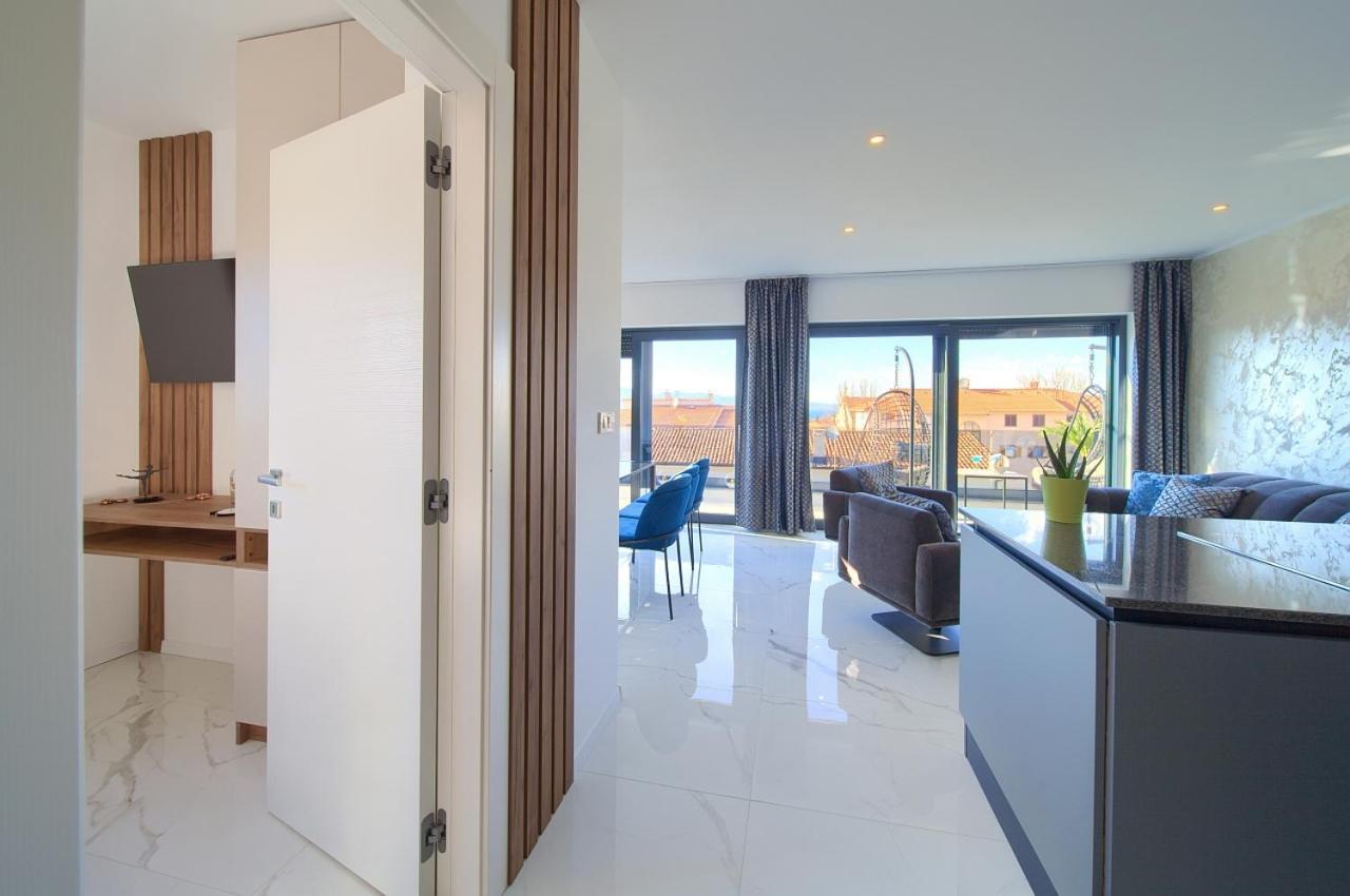 Penthouse Rosa Apartment Malinska