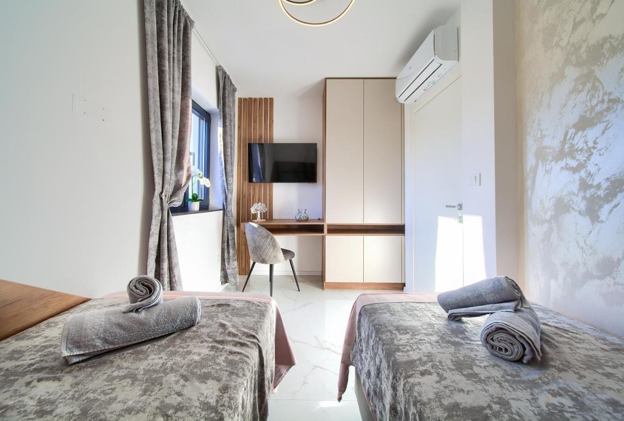 Penthouse Rosa Apartment *