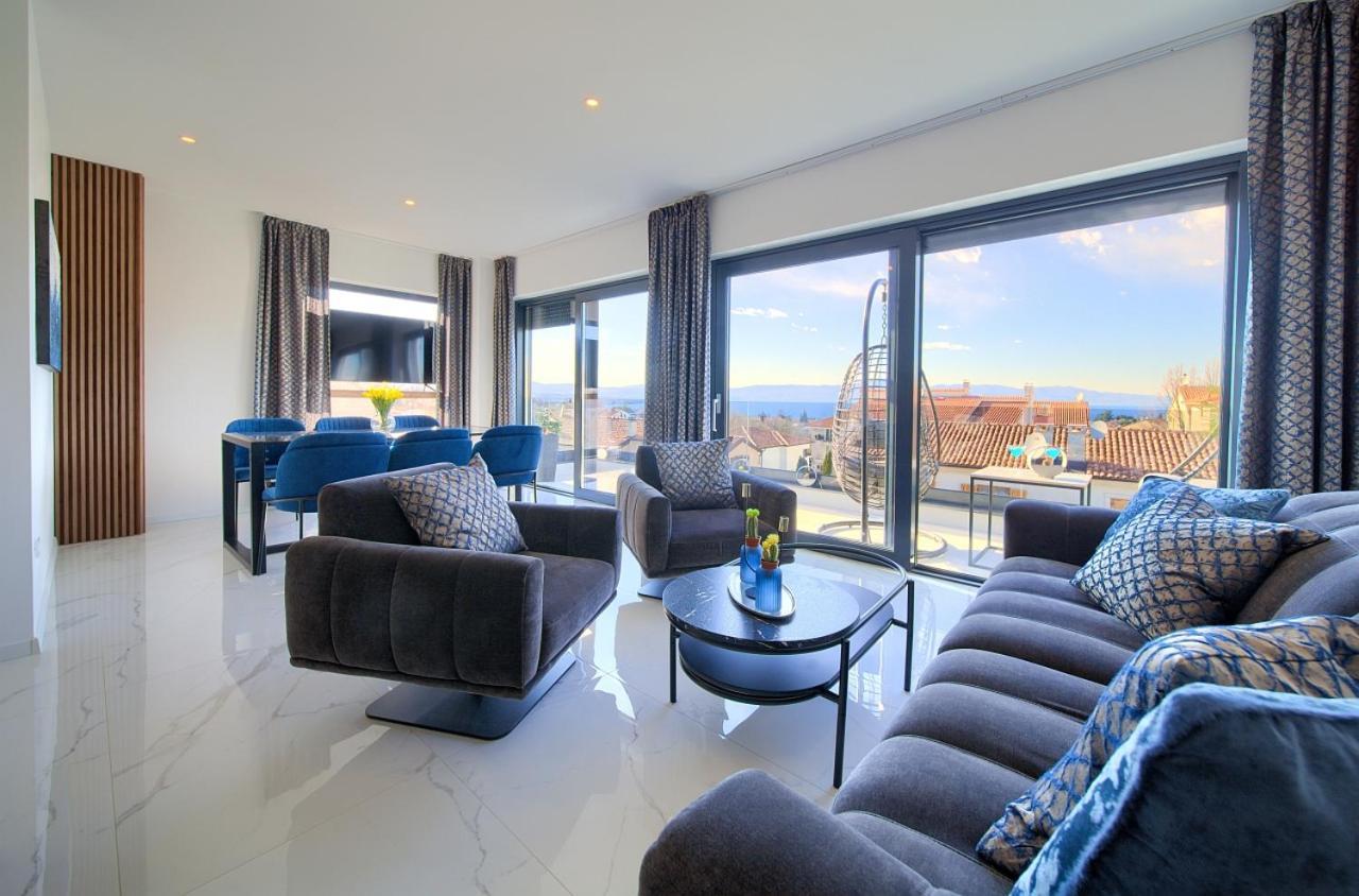 Apartment Penthouse Rosa